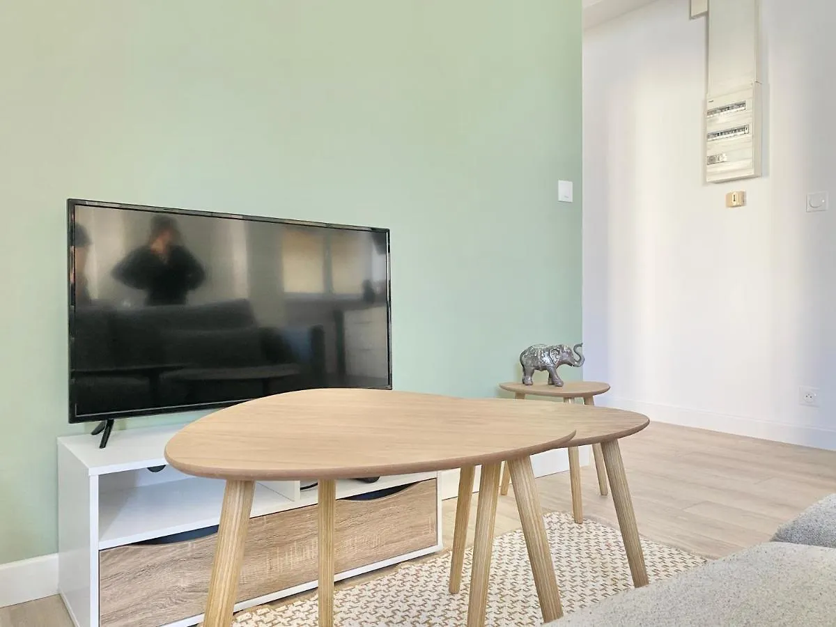Apartment Le Ptit Vert - Wifi - Confort - Entree Autonome - Entre Gare Et Centre Quimper France