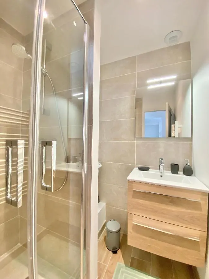Le Ptit Vert - Wifi - Confort Entre Gare Et Centre Quimper Appartement