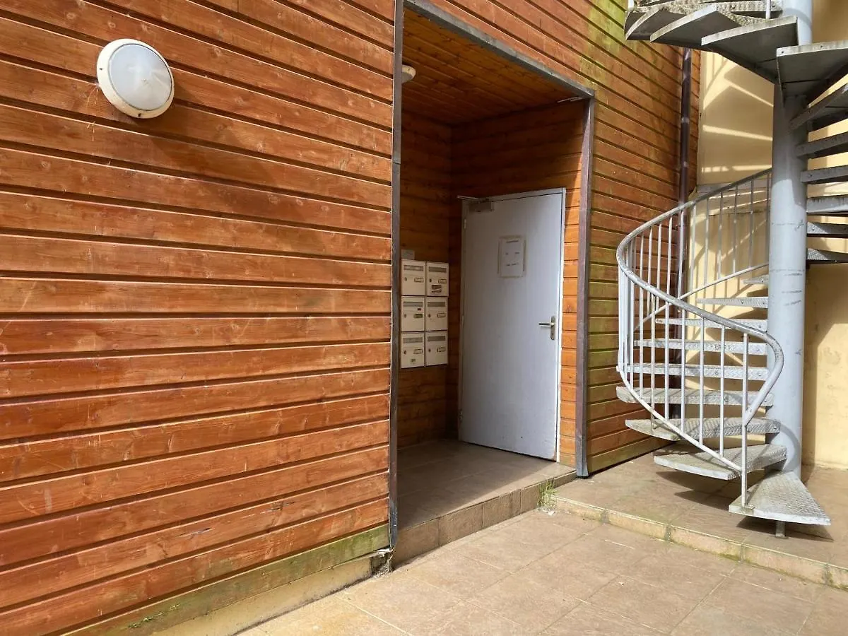Le Ptit Vert - Wifi - Confort - Entree Autonome - Entre Gare Et Centre Quimper
